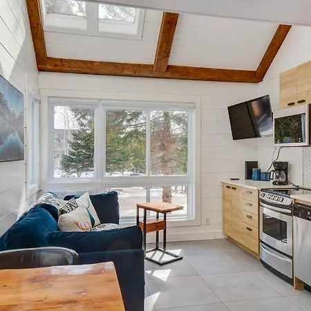 Modern Cottage In The Tremblant Ski Village-3